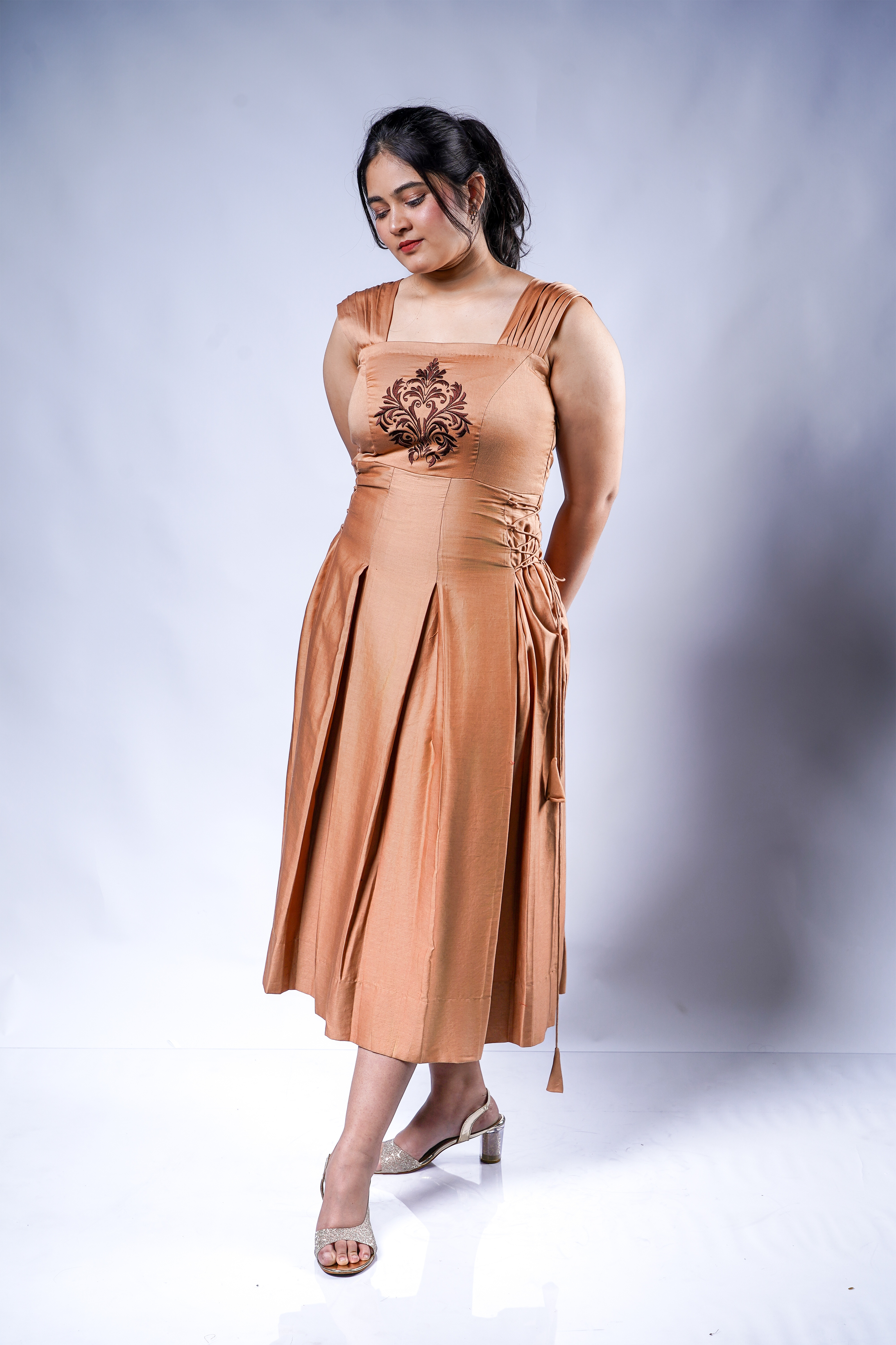 Trevae’s  Rustleaf  Panel Midi  Dress