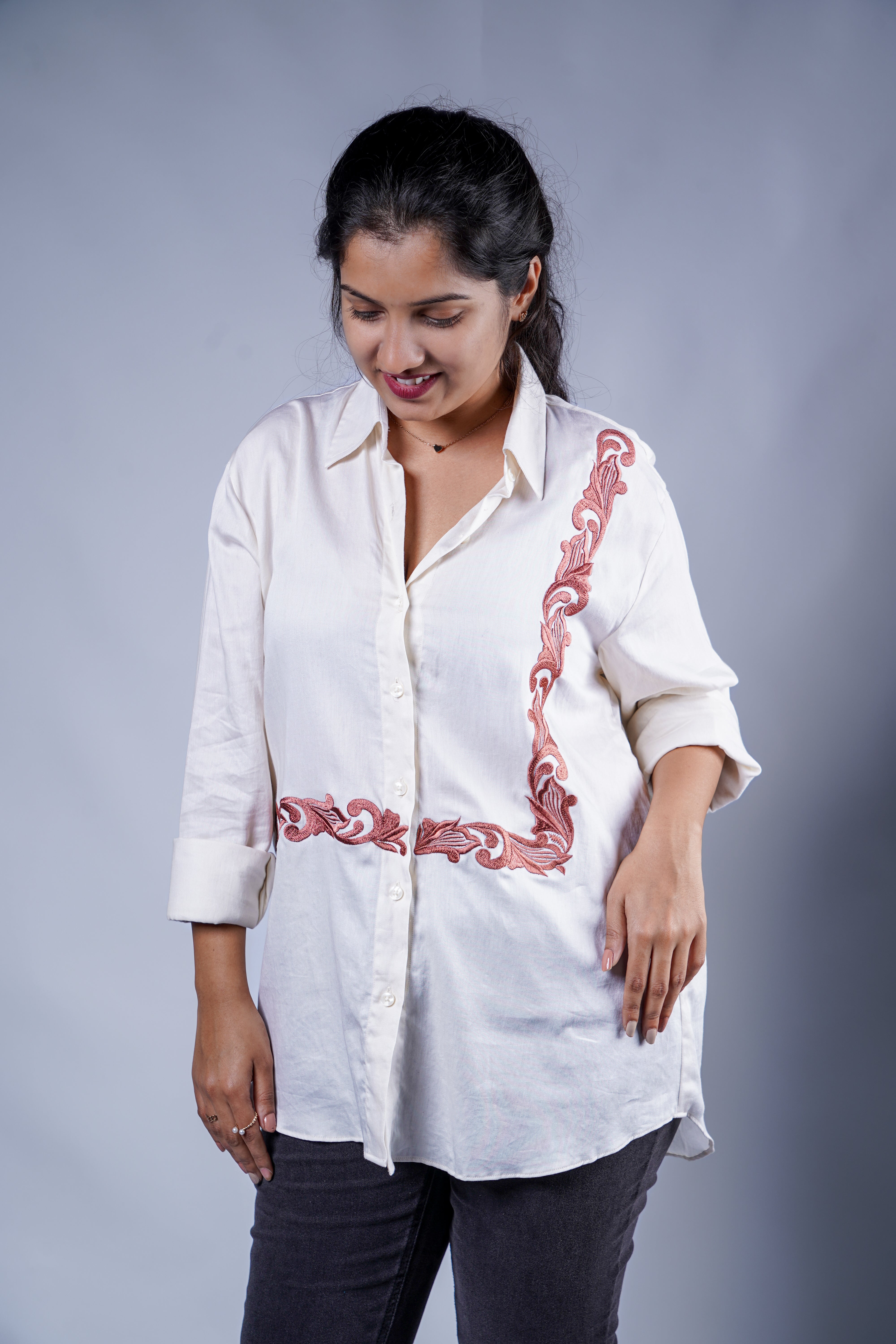 Trevae’s  Ivory Vine  Signature  Shirt